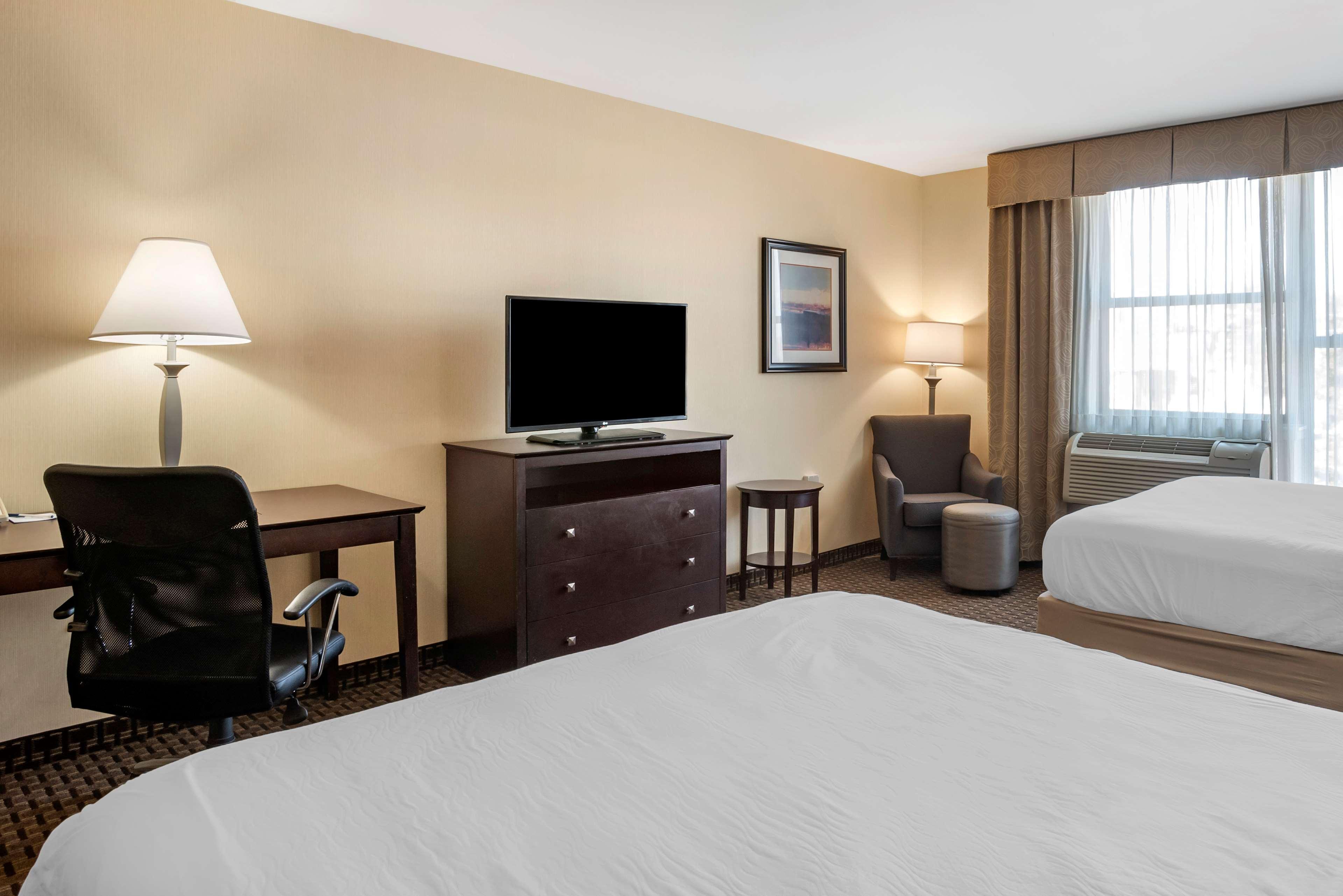 Best Western Plus Philadelphia Airport South - At Widener University Chester Dış mekan fotoğraf