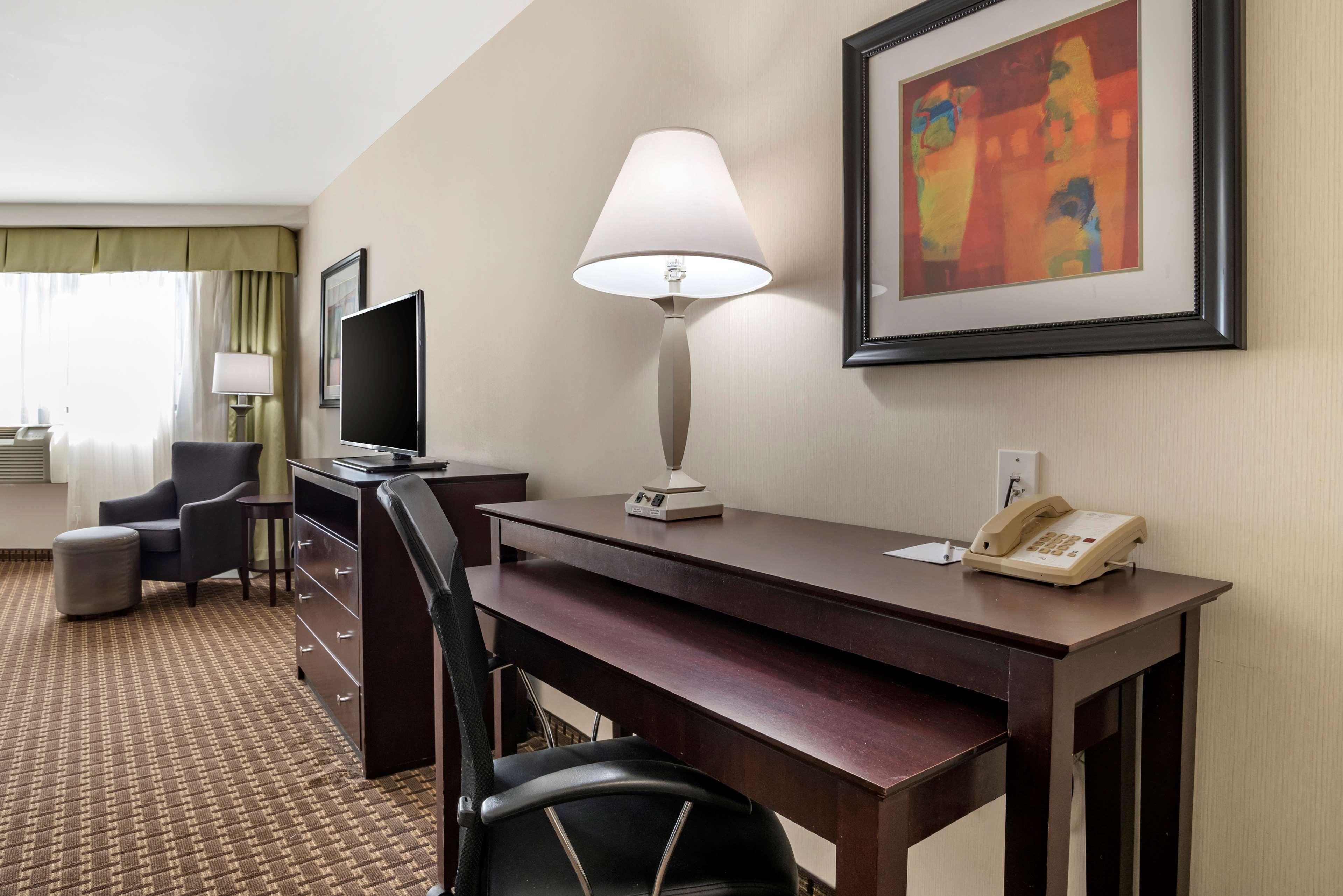 Best Western Plus Philadelphia Airport South - At Widener University Chester Dış mekan fotoğraf