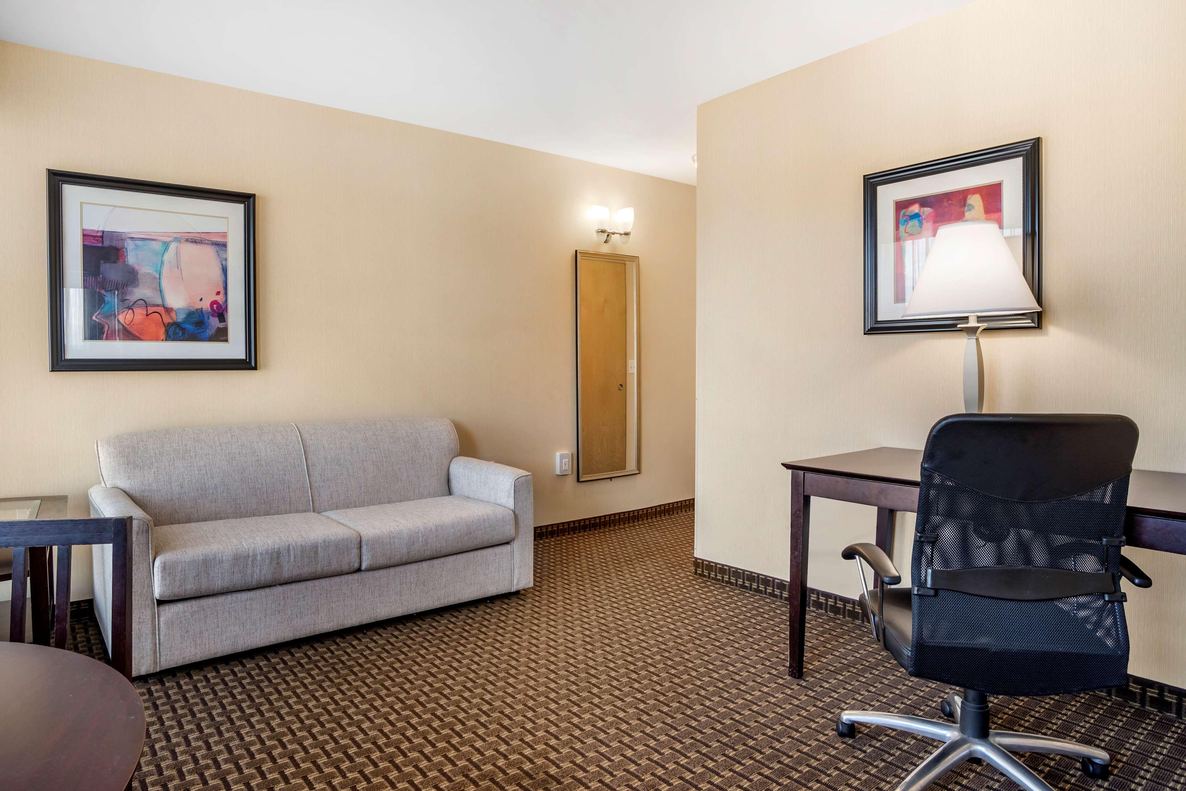 Best Western Plus Philadelphia Airport South - At Widener University Chester Dış mekan fotoğraf